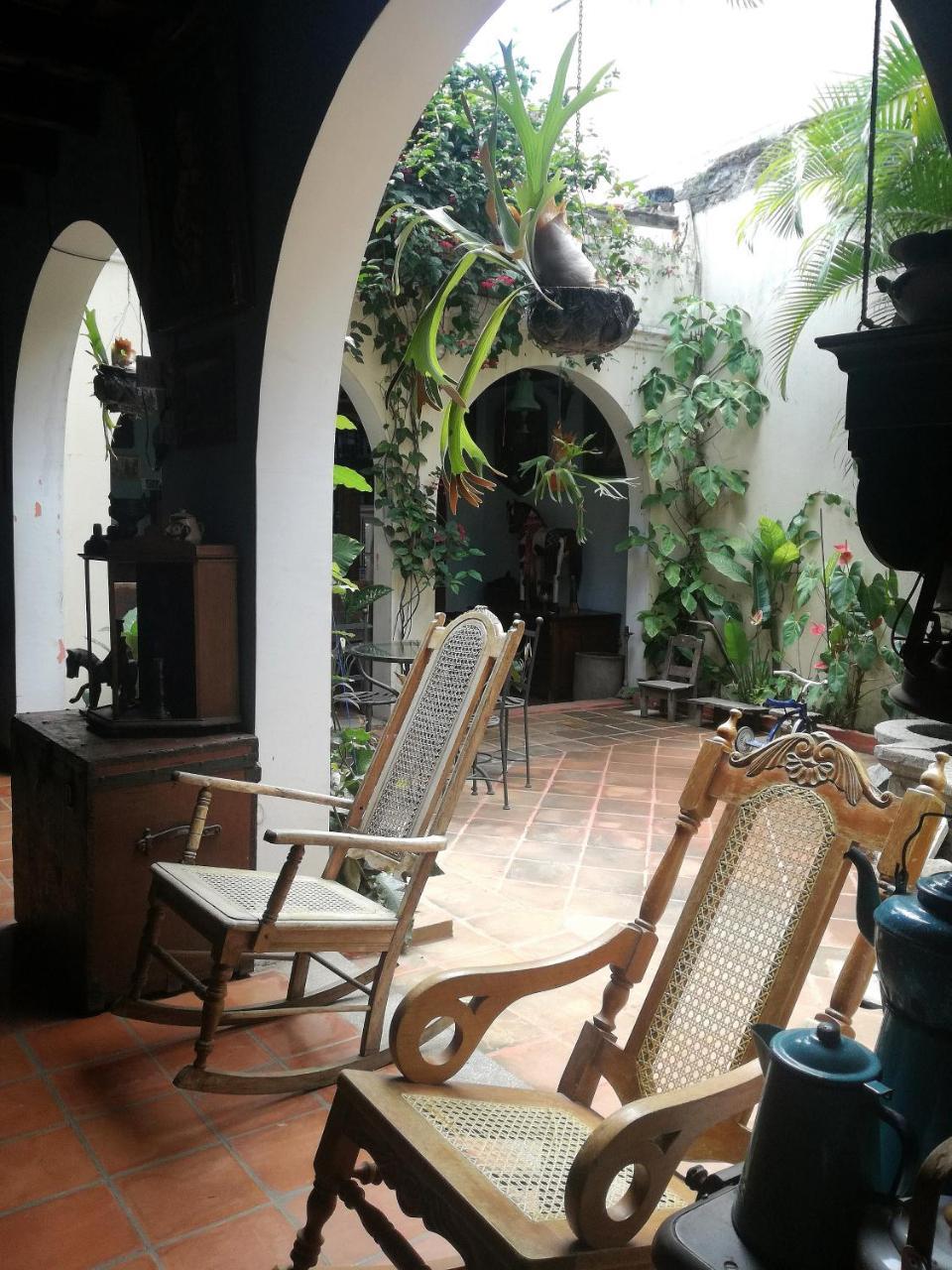 Posada San Sebastian Antigua ภายนอก รูปภาพ
